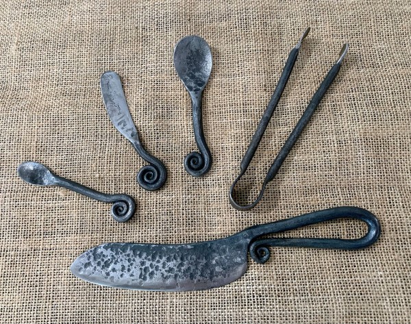 forged hors-d'œuvre set of utensils