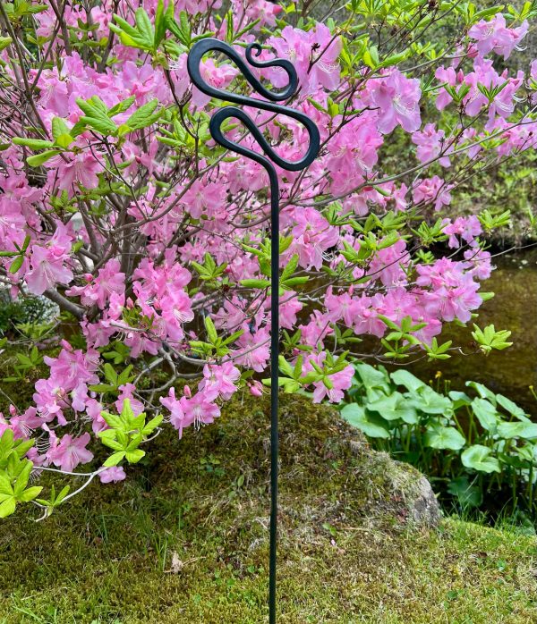 fun garden art