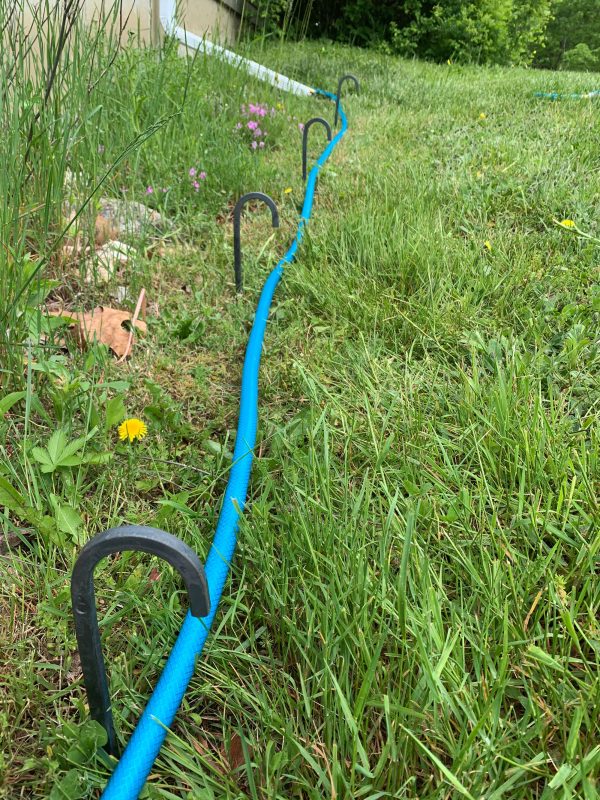 garden hose guides