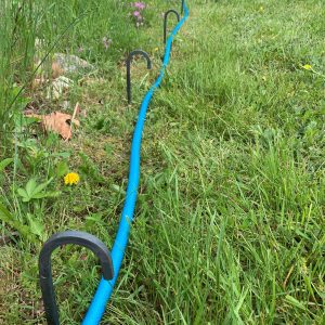 garden hose guides